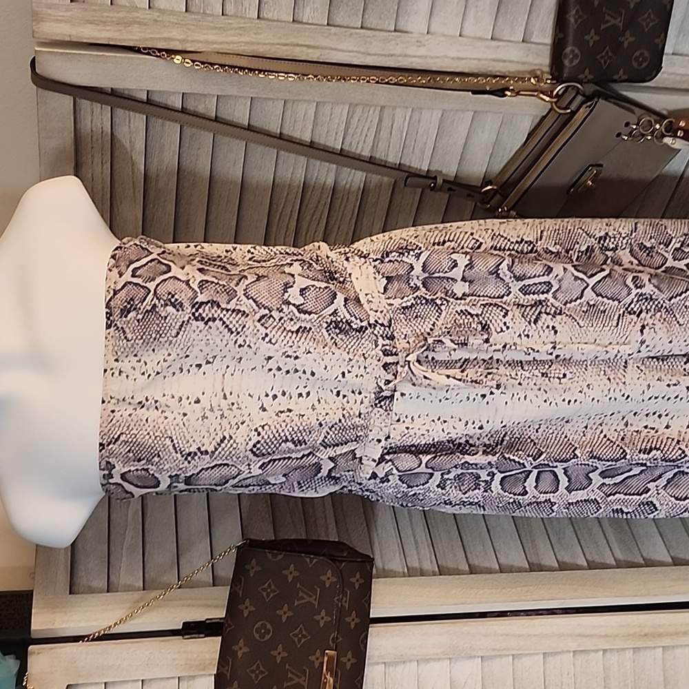CBR brand snakeskin romper - Picture 8 of 10